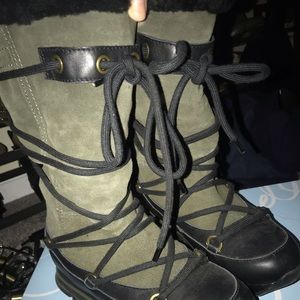 Aldo snow boots